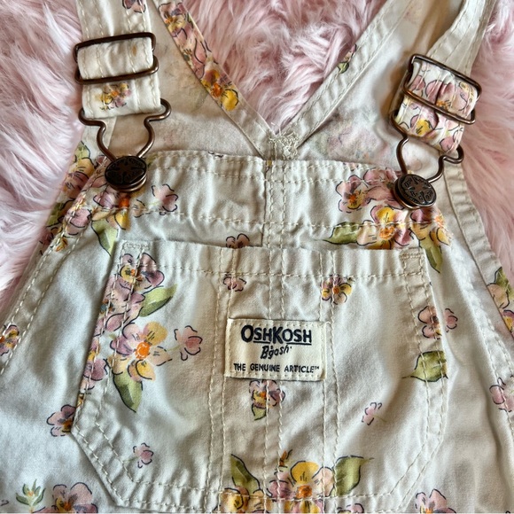 Oshkosh B’gosh Pink & Orange Floral Vestbak Shorts Overalls Sz 3T Cottage Core - Picture 4 of 13